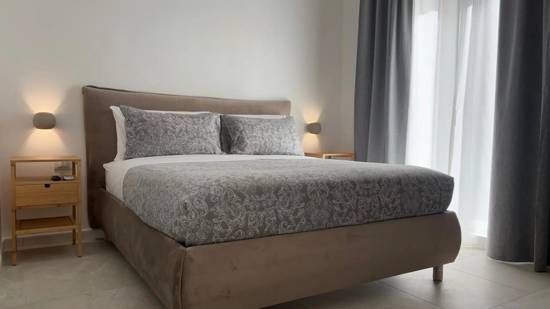 منزل للإقامة Historic Central Balcony Rooms & Apartment On Via Maqueda باليرمو إيطاليا