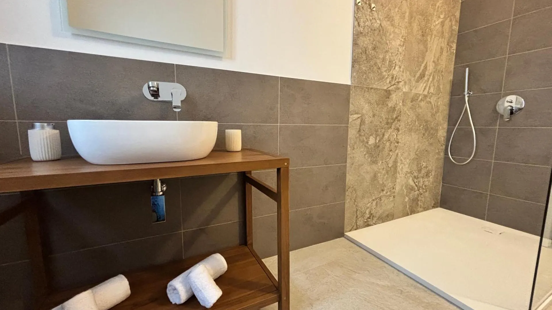 منزل للإقامة Historic Central Balcony Rooms & Apartment On Via Maqueda باليرمو