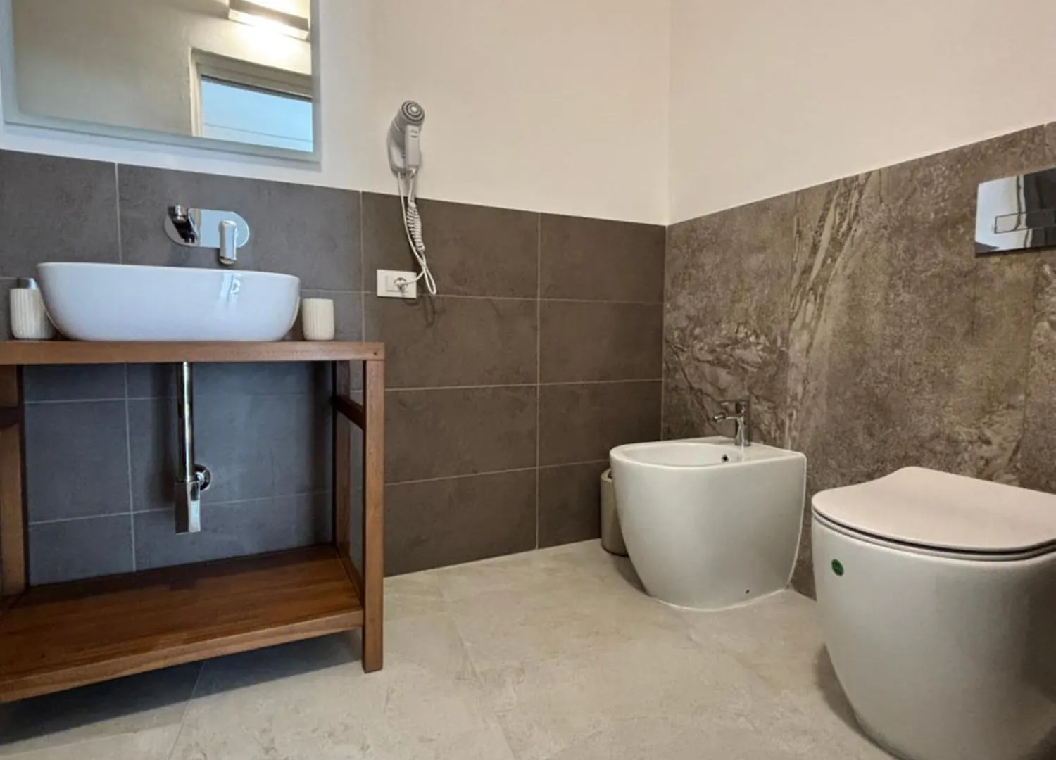 Historic Central Balcony Rooms & Apartment On Via Maqueda باليرمو